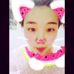 萌宝宝吃瓜视频,萌态百出，萌趣横生！